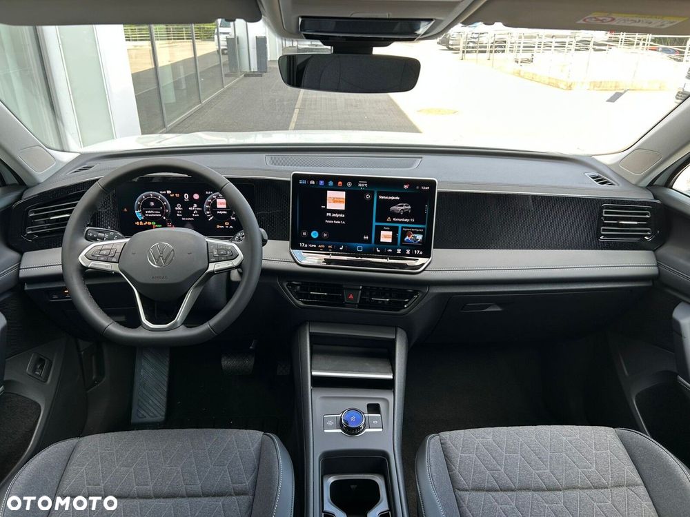 Volkswagen Tiguan - 5