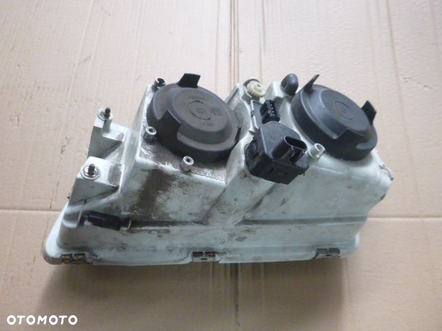 LAMPA PRAWY PRZÓD PRAWA PRZEDNIA VOLVO S40 LIFT - 24