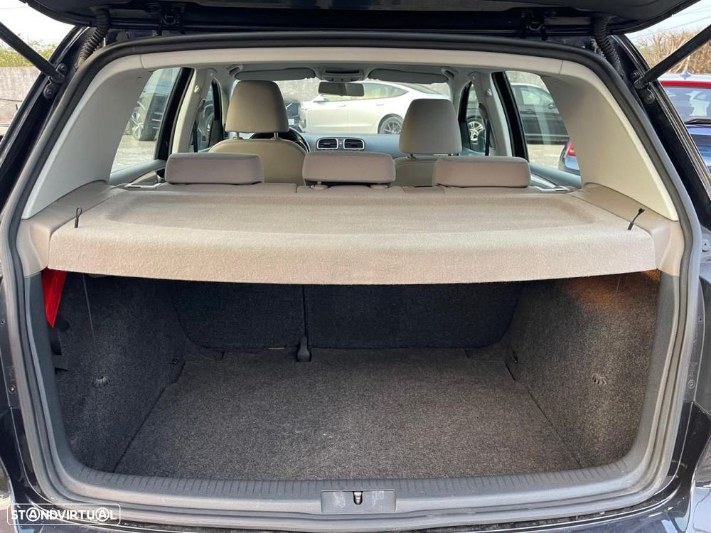 VW Golf 1.6 TDi Confortline - 14