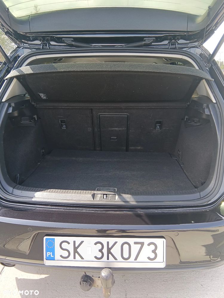 Volkswagen Golf 1.6 TDI DPF BlueMotion Technology DSG Trendline - 9