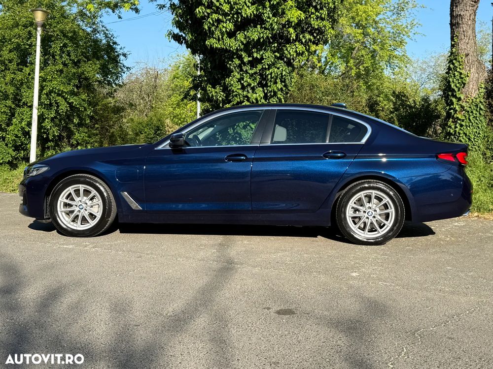 BMW Seria 5 530e Aut. Luxury Line - 23