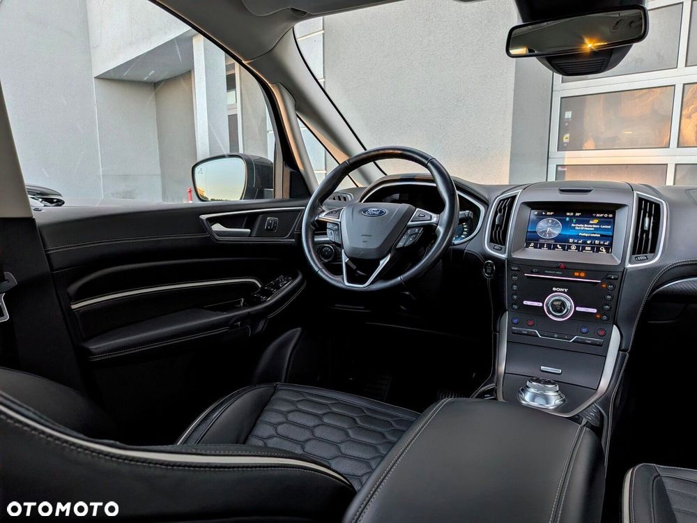 Ford S-Max - 18