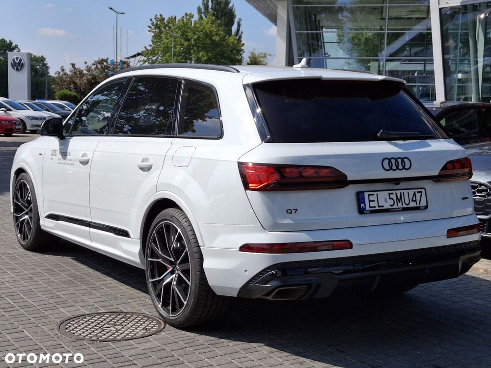 Audi Q7 - 7
