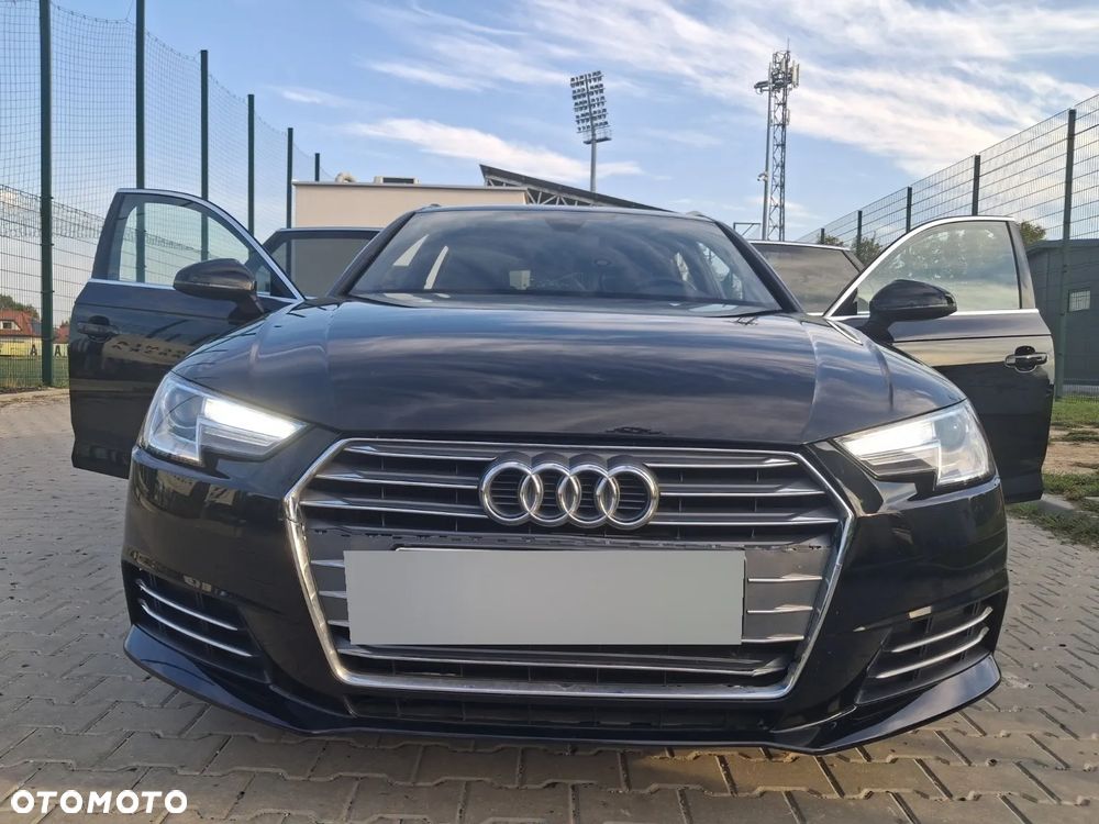 Audi A4 Avant - 10