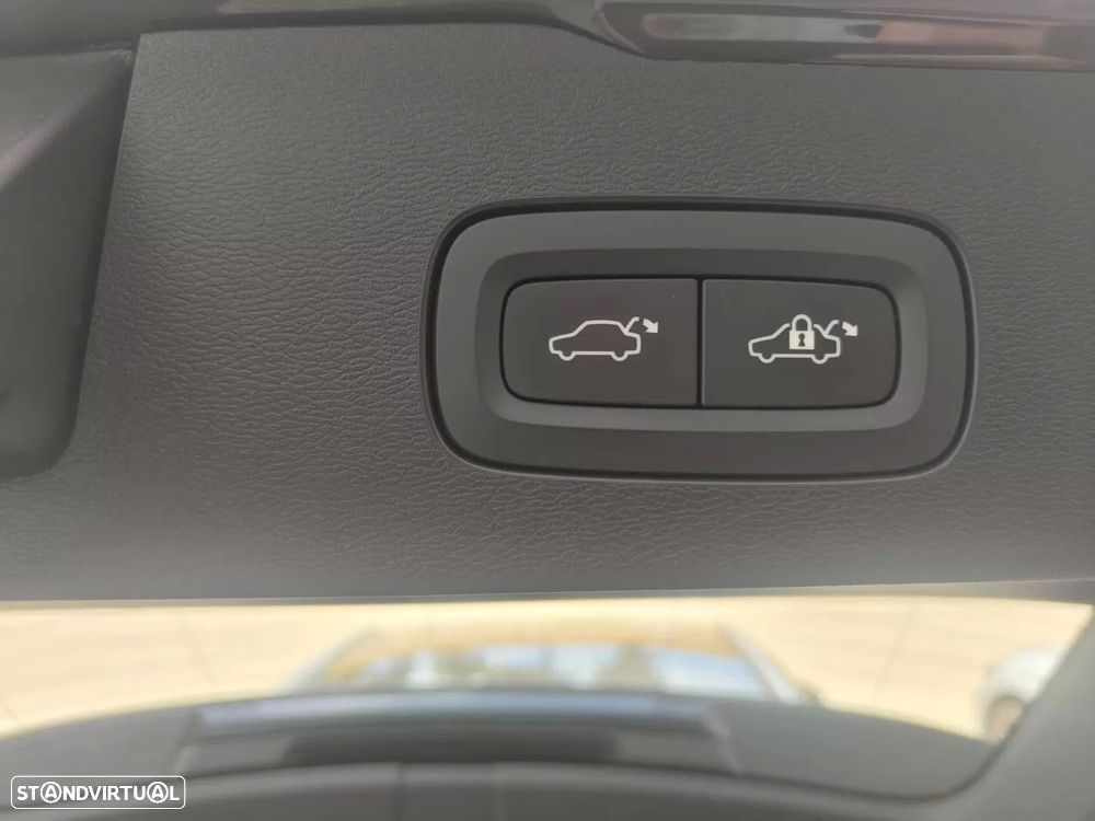 Volvo V60 2.0 T6 AWD TE Plus Bright — fotografia 18