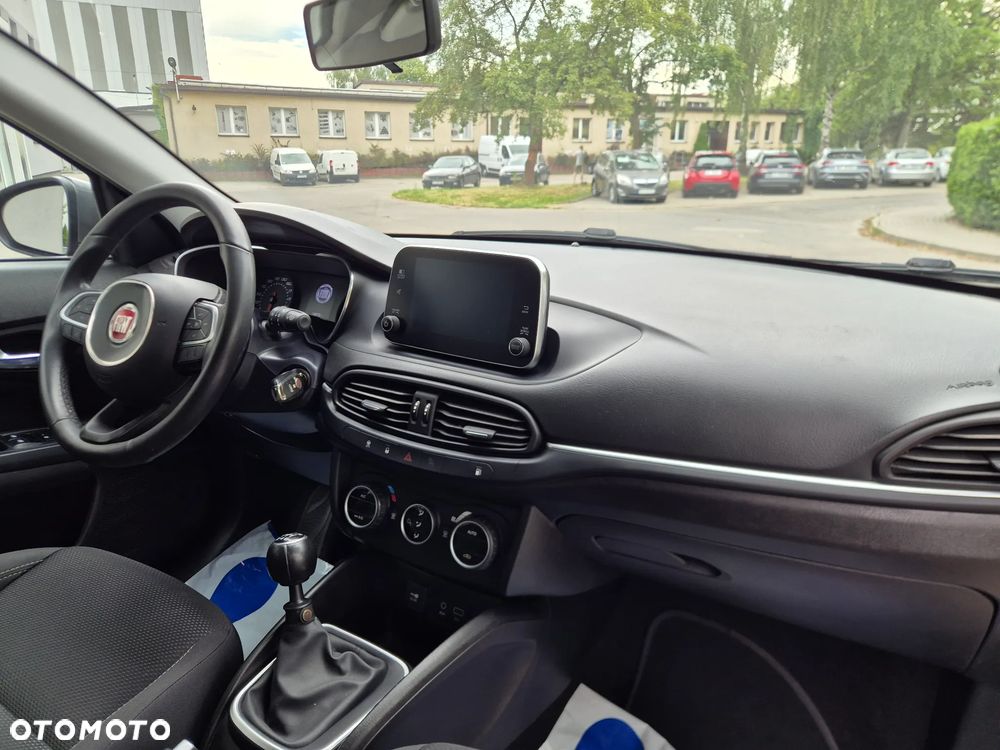 Fiat Tipo 1.4 T-Jet 16v Lounge - 10