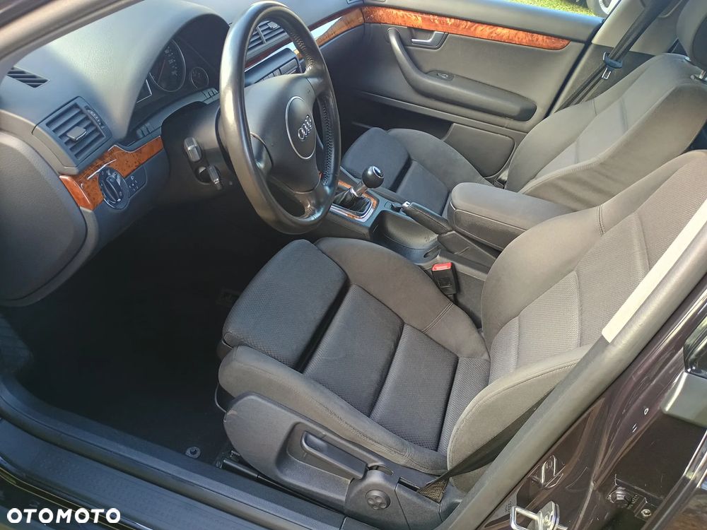 Audi A4 Limousine 1.8T - 10