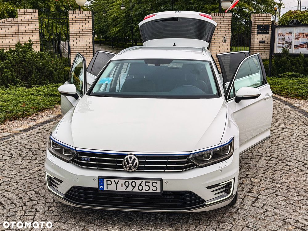 Volkswagen Passat - 24