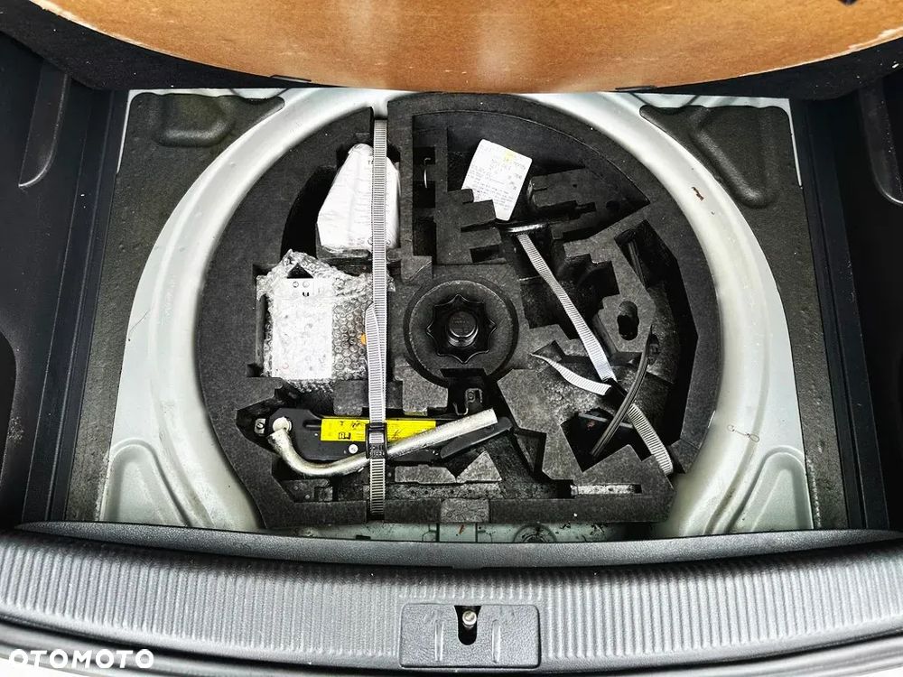 Volkswagen Golf Plus 1.6 Tour Edition - 28