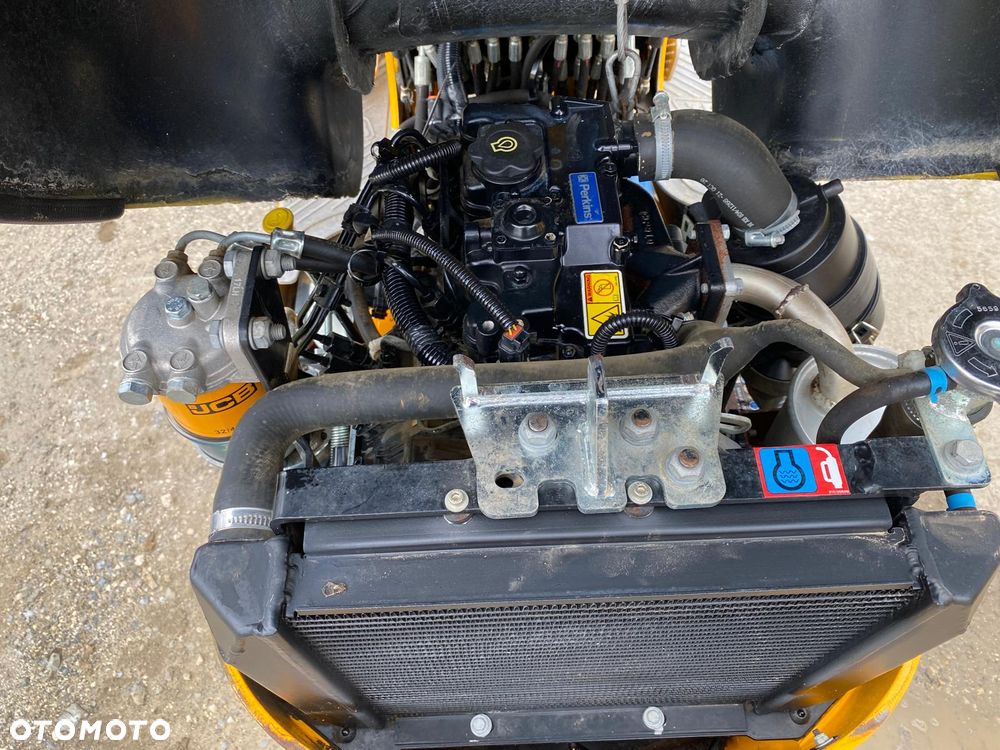 JCB 8008 - 11