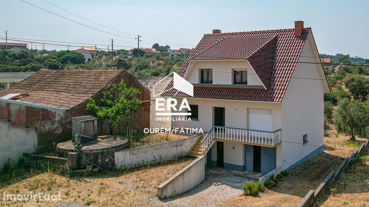 Moradia T7, inserida num terreno de 2.066 m² - Grande imagem: 2/40