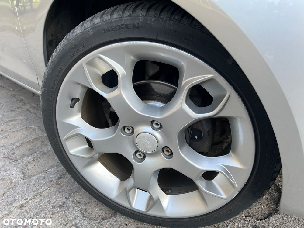 Ford Fiesta 1.6 Ti-VCT Titanium - 17