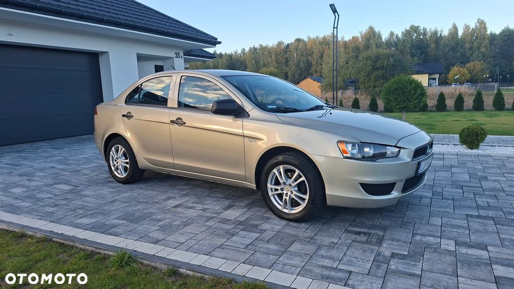 Mitsubishi Lancer - 17