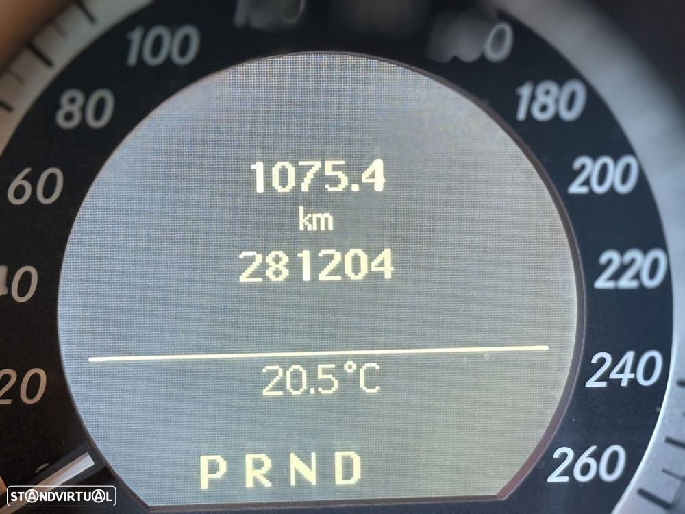 Mercedes-Benz E 250 CDi Avantgarde BlueEfficiency Auto. - 6