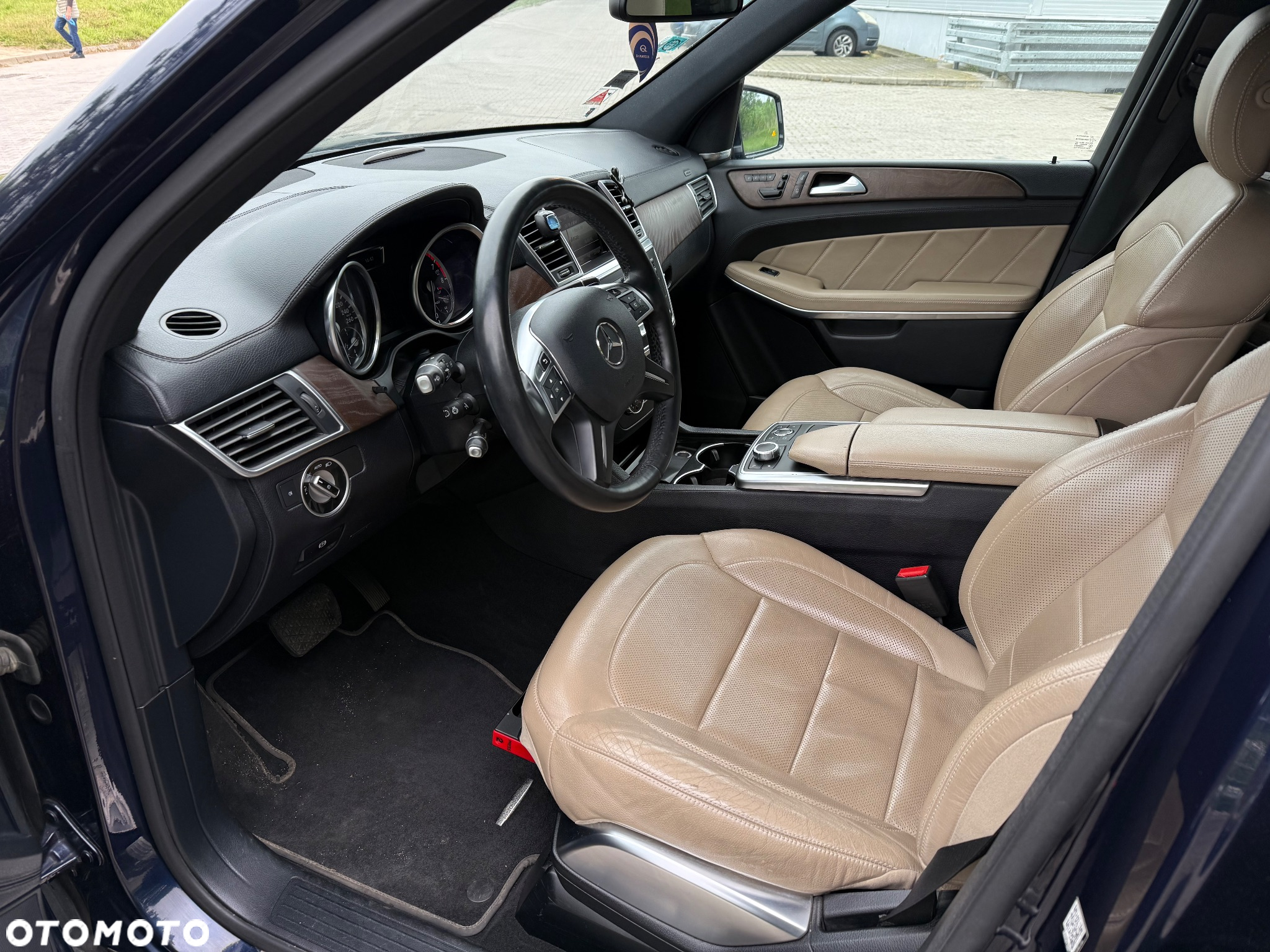 Mercedes-Benz GL 500 4-Matic - 24