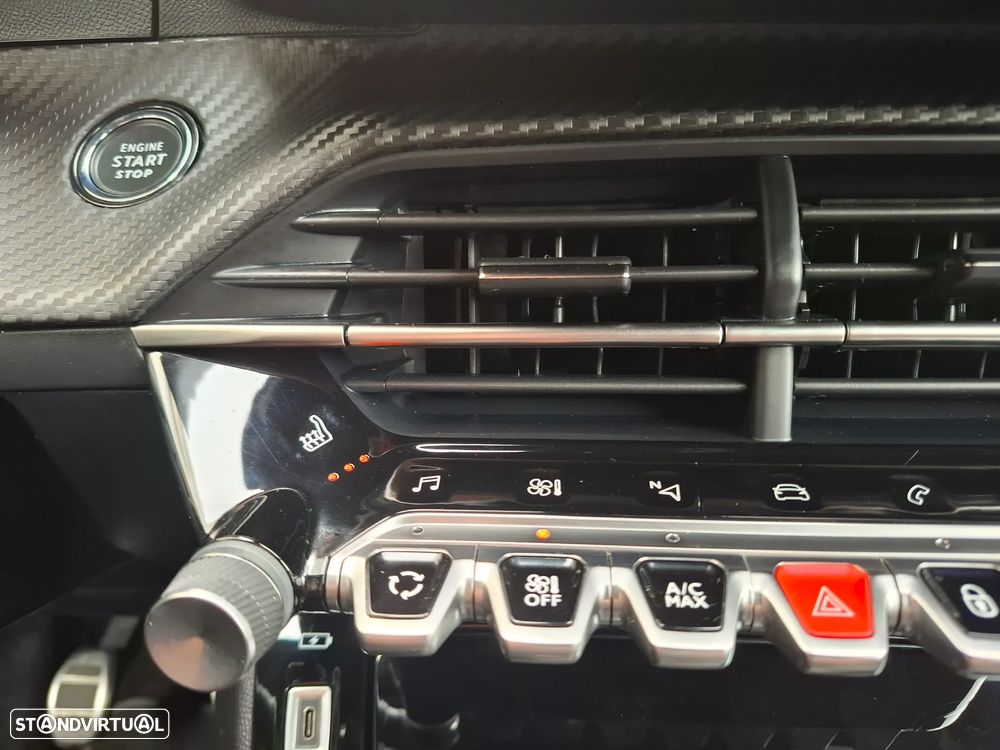 Peugeot 2008 1.2 PureTech GT Line - 22