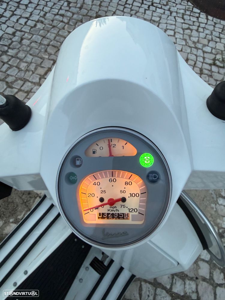 Vespa PX - 9