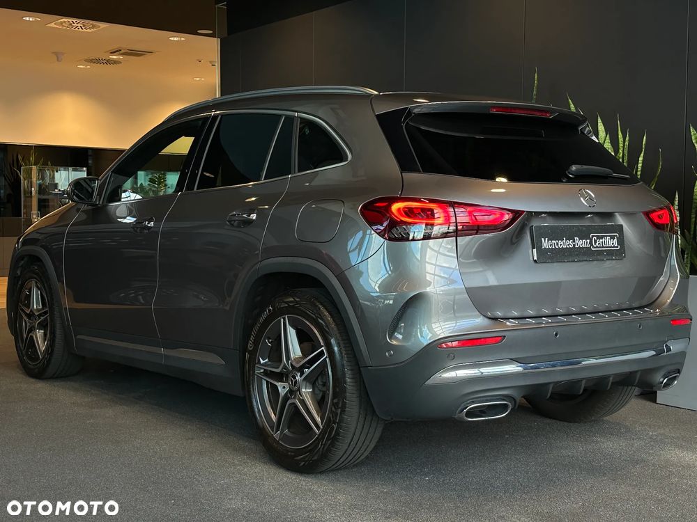 Mercedes-Benz GLA 200 AMG Line - 4