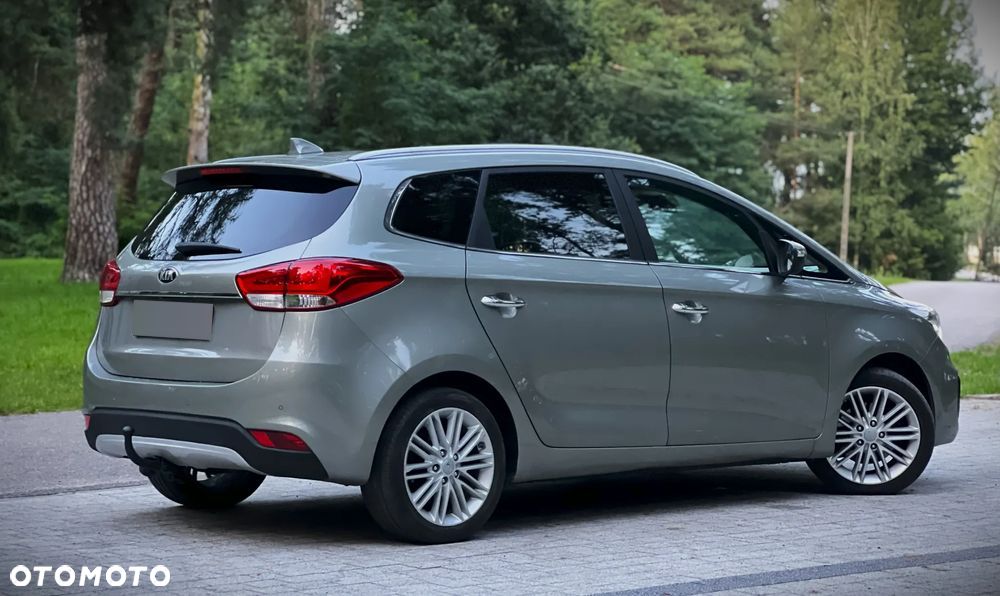 Kia Carens 1.7 CRDi 115 Dream-Team Edition - 19