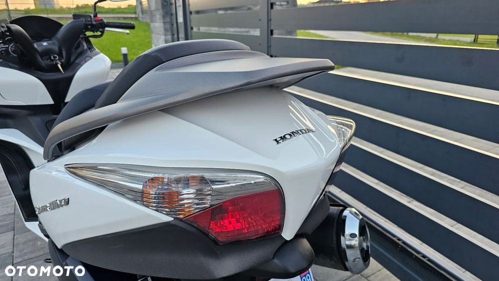 Honda SW-T400 - 6