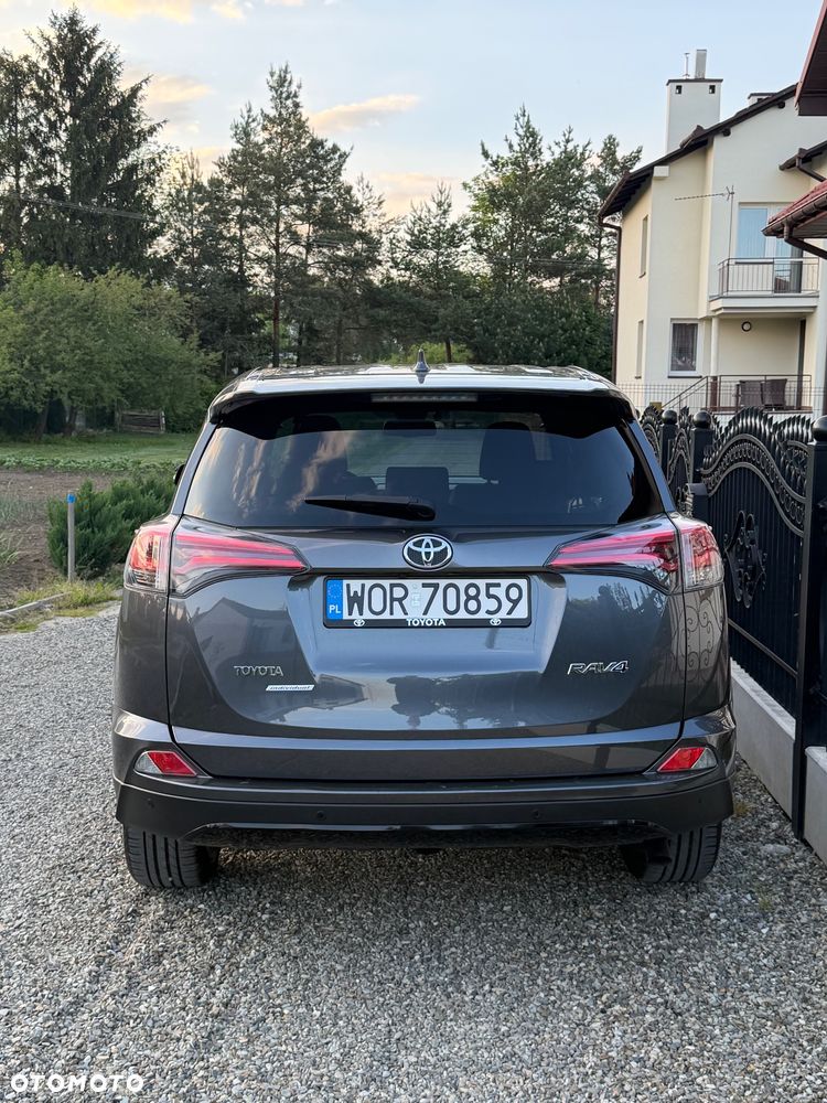 Toyota RAV4 2.0 D-4D Prestige 4x2 - 18
