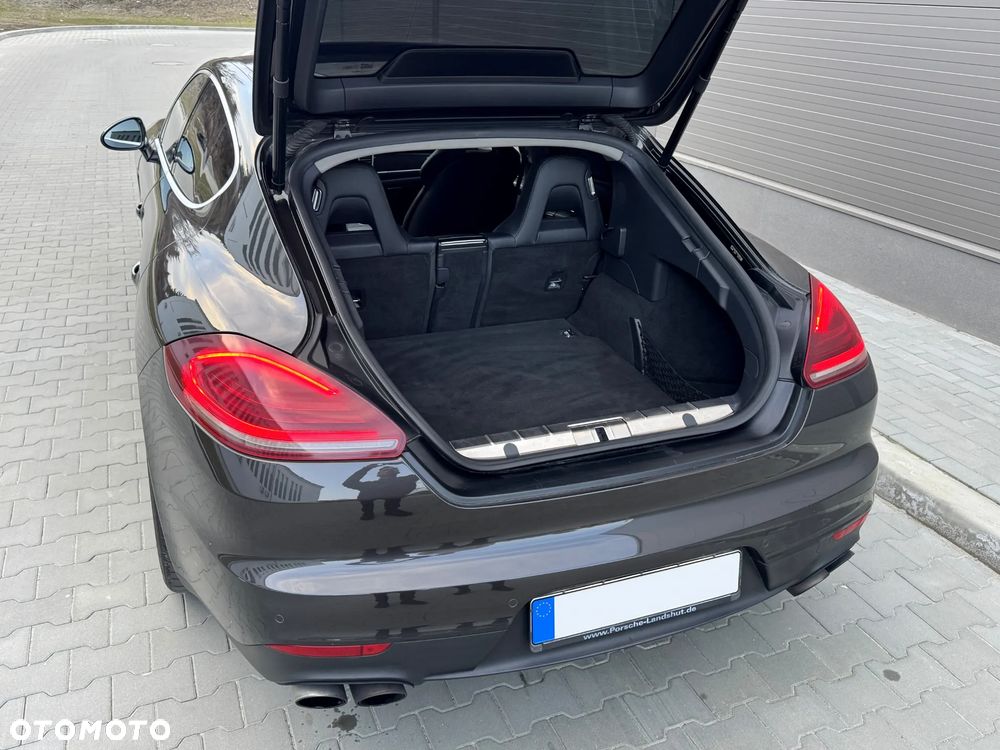 Porsche Panamera 4S PDK - 20