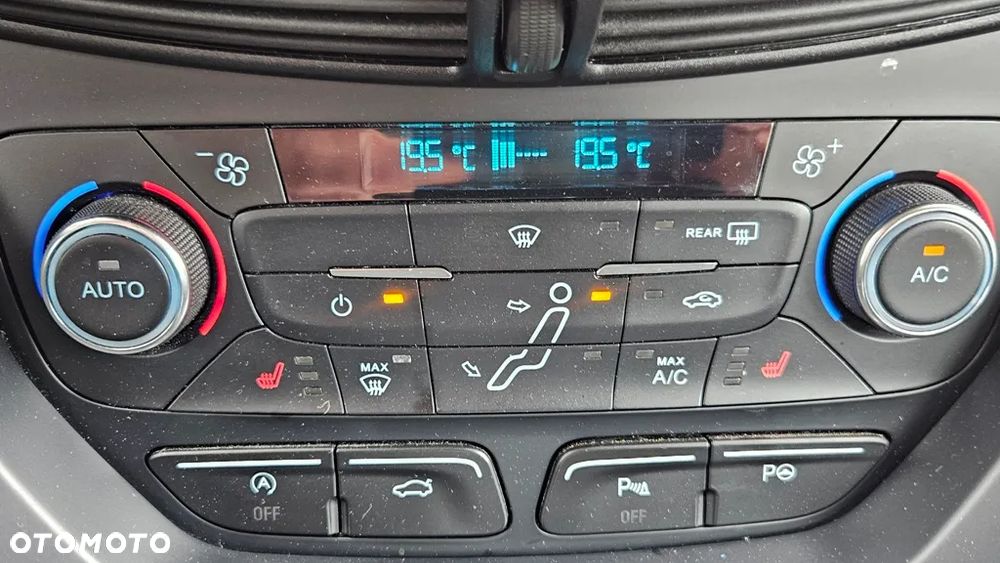 Ford C-MAX 1.5 TDCi Start-Stop-System Titanium - 23