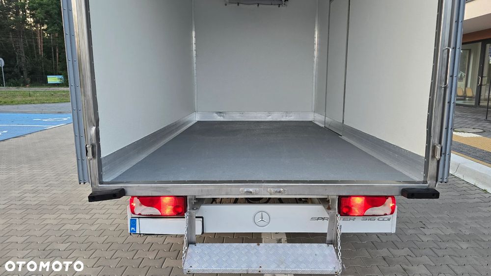 Mercedes-Benz SPRINTER 316 CDI 907❗❗NOWY MODEL / CHŁODNIA-MROŹNIA 7 PALET / -32*C +25*C / AGREGAT THERMOKING / ZASILANIE ZEWNETRZNE 230V / ZABUDOWA IGLOPOL / SERWIS ASO / SALON POLSKA / 1 WŁAŚCICIEL / JAK NOWY ❗❗ - 17
