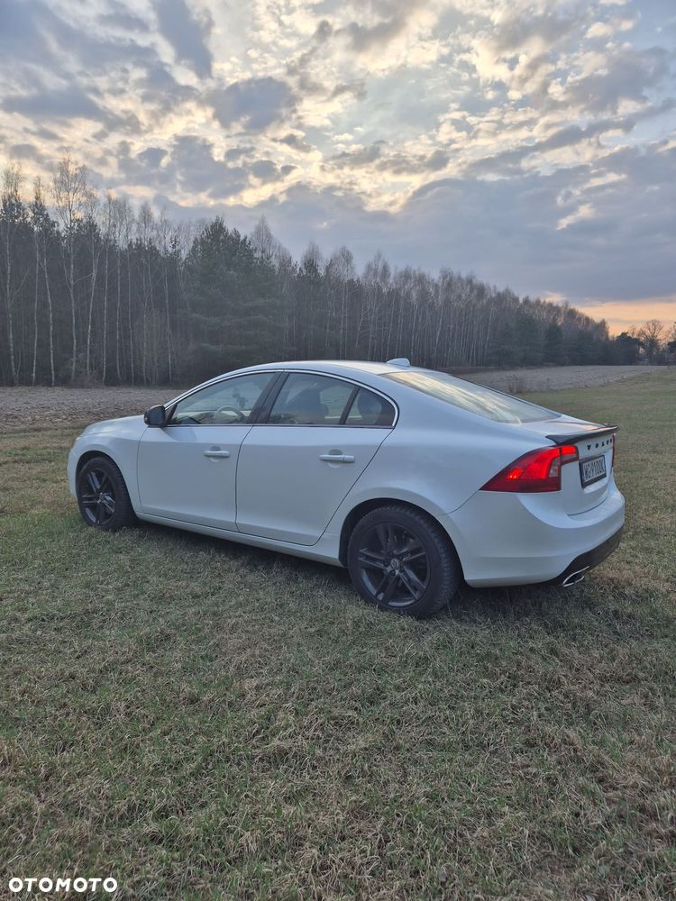 Volvo S60 - 3
