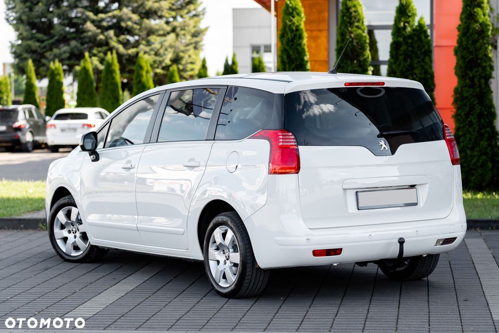 Peugeot 5008 HDI 150 Allure - 13