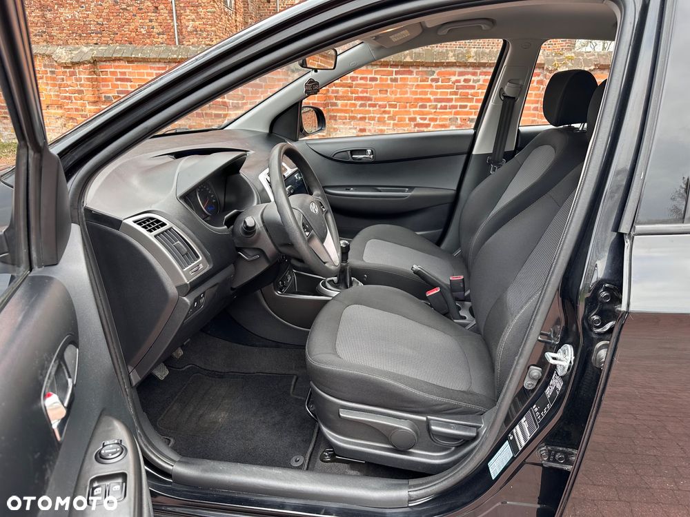 Hyundai i20 1.2 Fifa World Cup Edition - 13