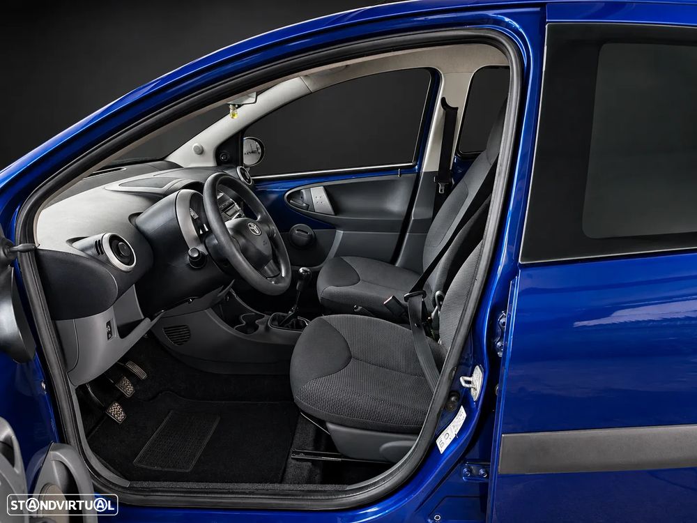 Toyota Aygo - 11