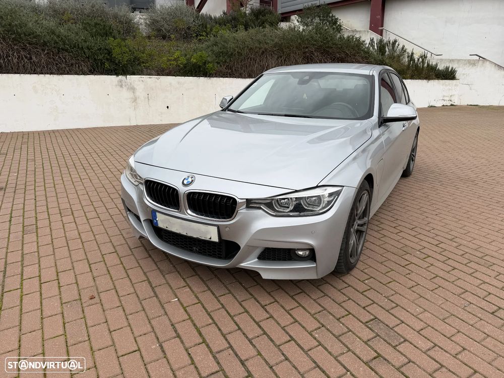 BMW 330 e iPerformance Pack M - 2
