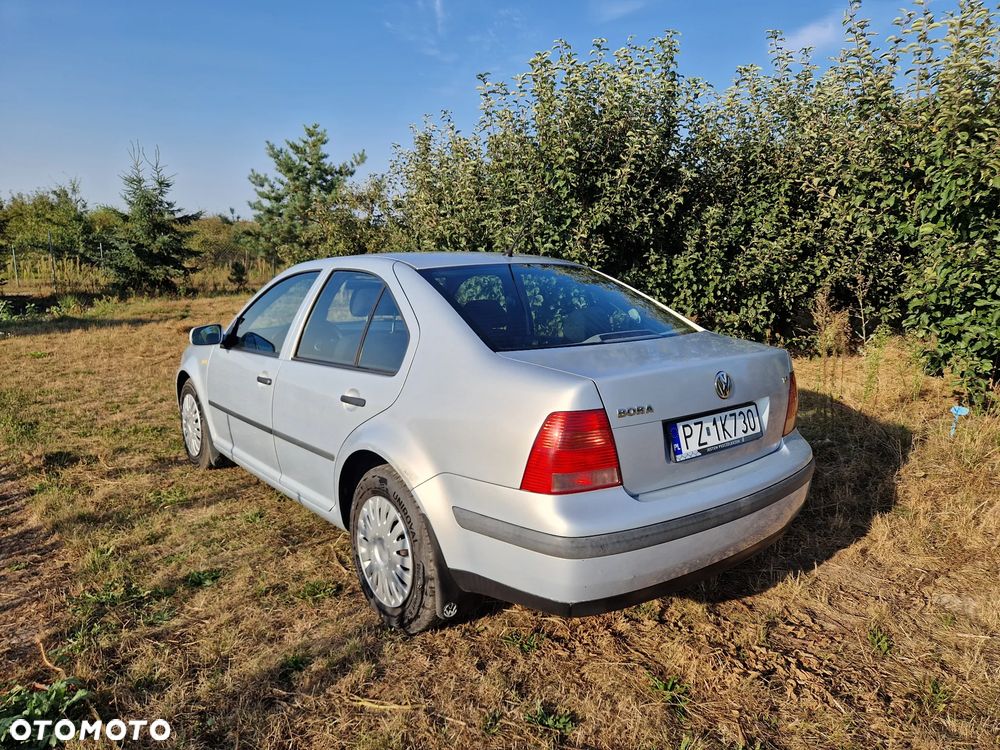 Volkswagen Bora 1.6 Basis - 3