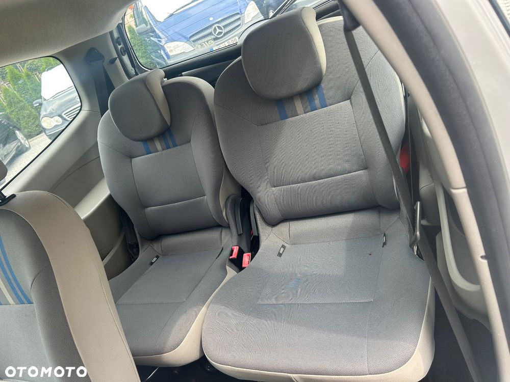 Renault Twingo 1.2 16V Expression - 12