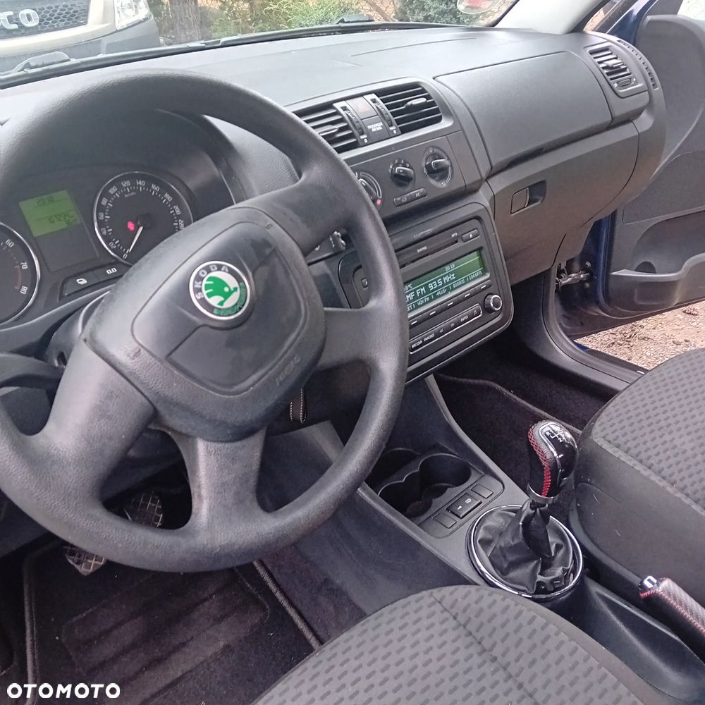 Skoda Fabia - 10