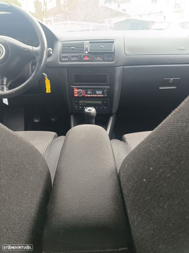 VW Golf Variant 1.9 TDi Highline - 9