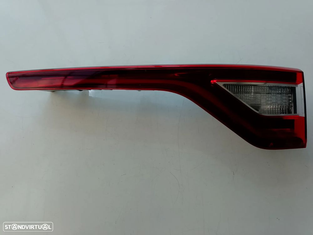 FAROLIM DIREITO MALA RENAULT MEGANE IV SW / 265507555R