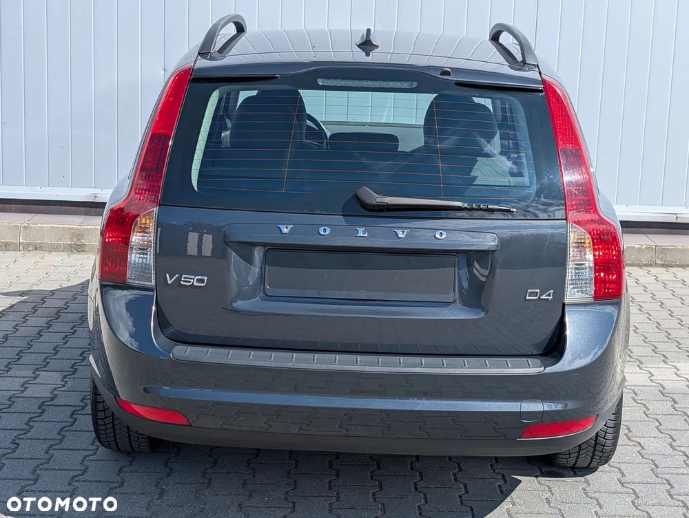 Volvo V50 - 16