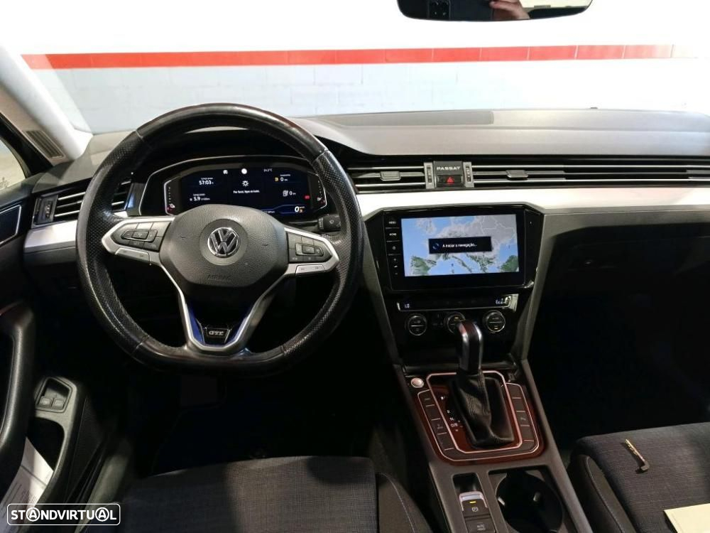 VW Passat Variant - 7