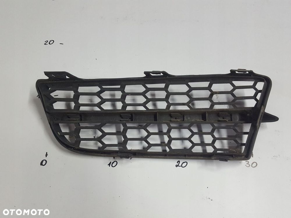 BMW 1 F20 F21 11-14r M-PAKIET KRATKA ZDERZAKA PRAWA PRZÓD - 3