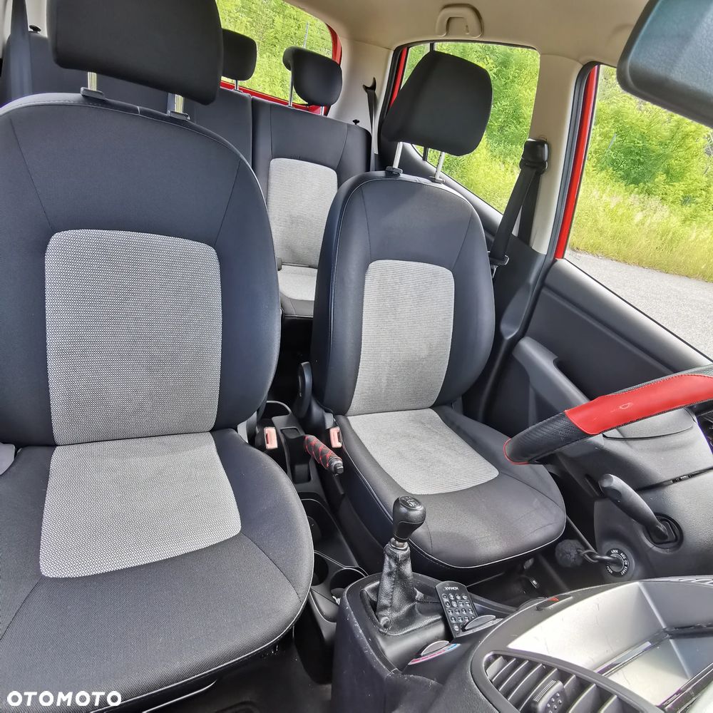 Hyundai i10 1.1 Base - 14