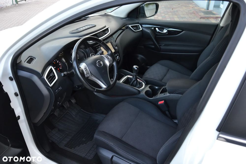 Nissan Qashqai 1.6 DIG-T 360 - 16
