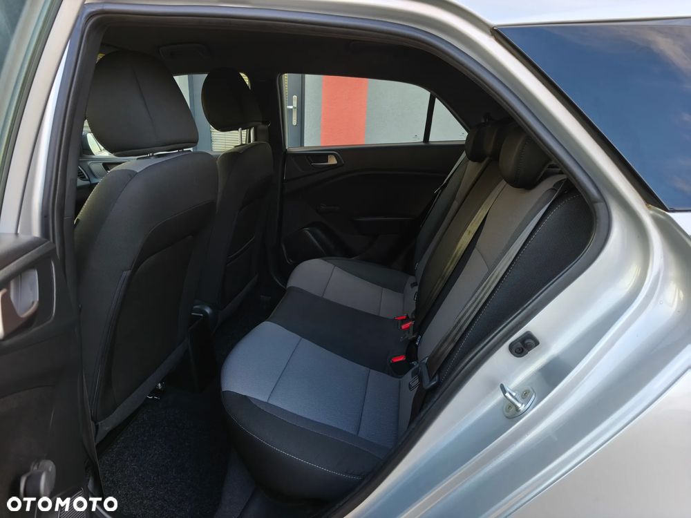 Hyundai i20 1.2 GO - 8