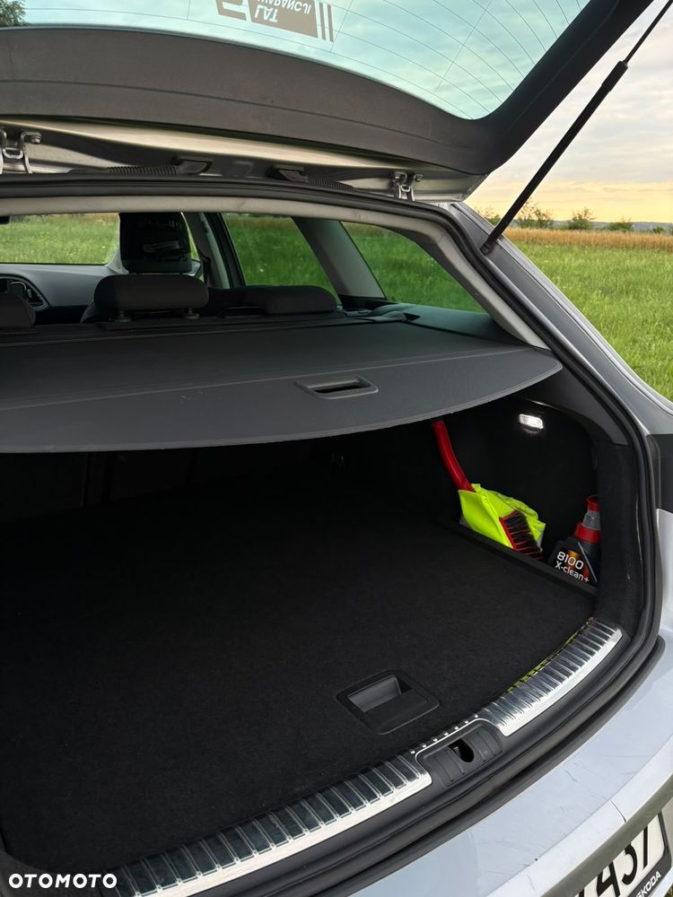 Seat Leon 1.5 eTSI Xcellence DSG - 12
