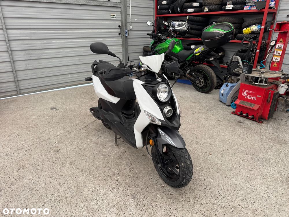 SYM GTS - 1