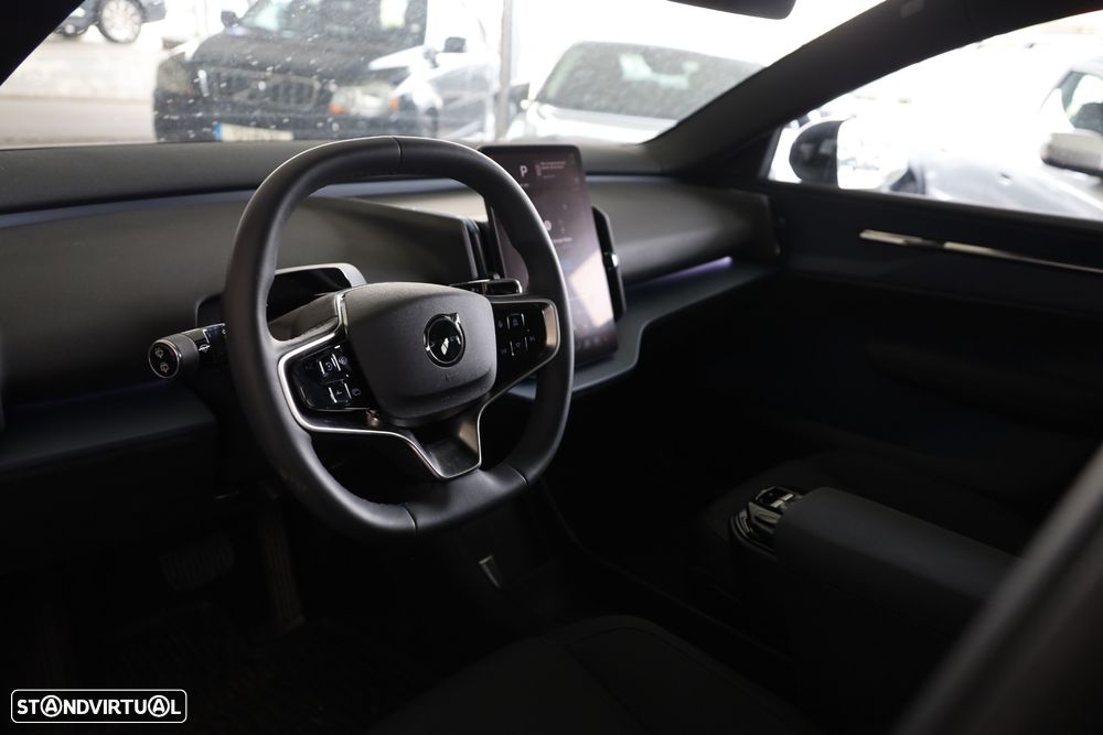 Volvo EX30 Twin Motor Performance AWD Ultra - 11