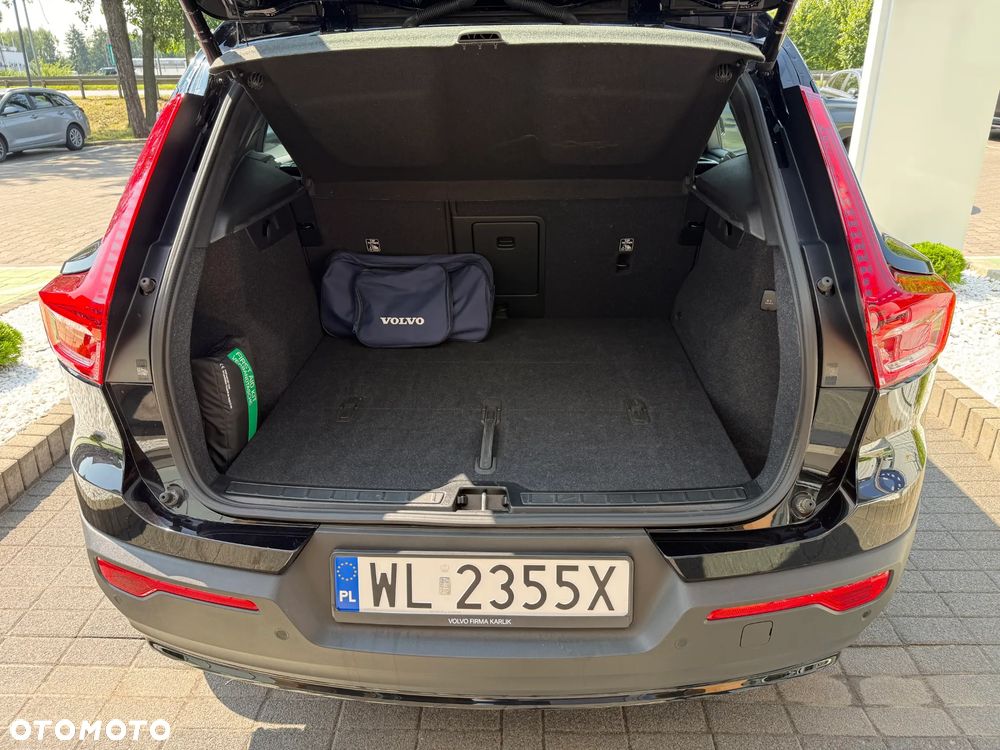Volvo XC 40 B3 Plus Dark - 13