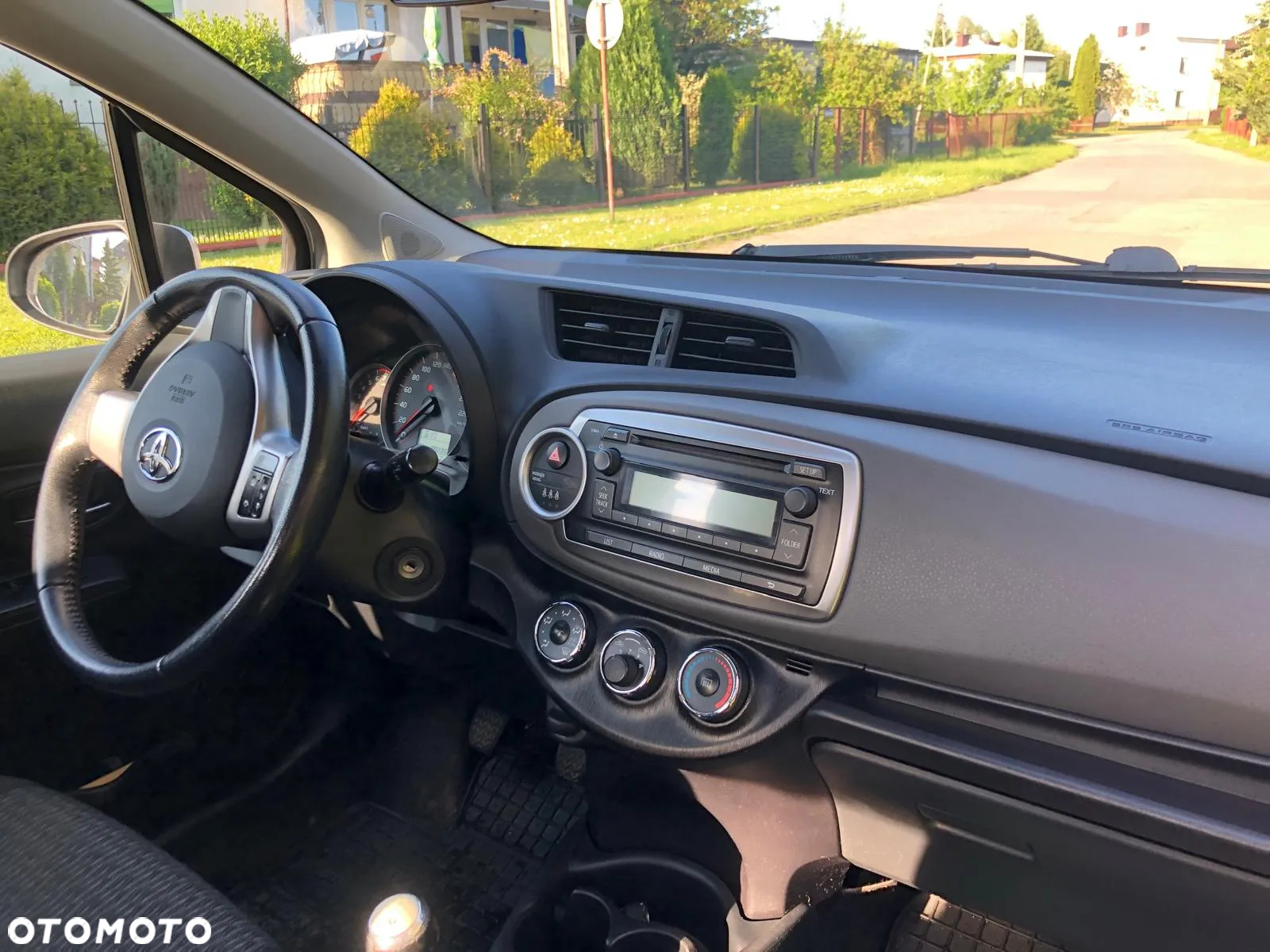 Toyota Yaris - 17