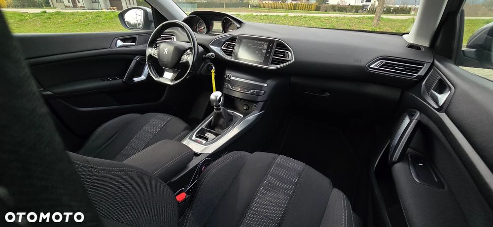 Peugeot 308 BlueHDi 120 Stop & Start Allure - 28